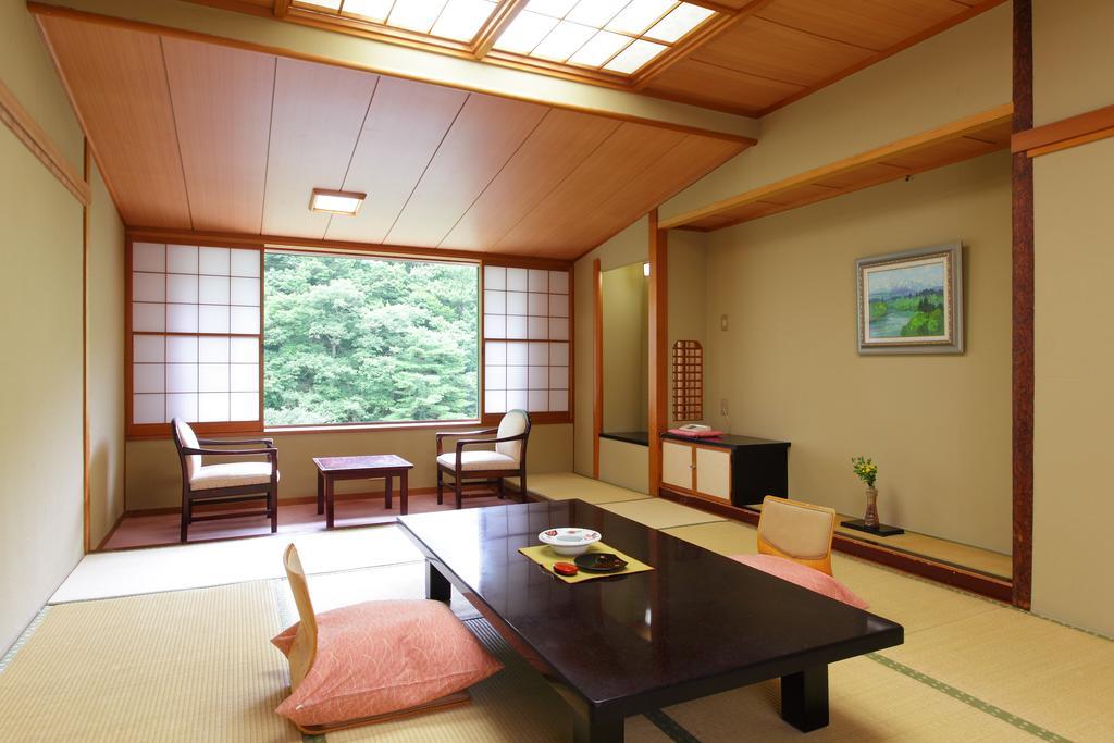 Hotel Yoshikawaya Fukushima  Zimmer foto
